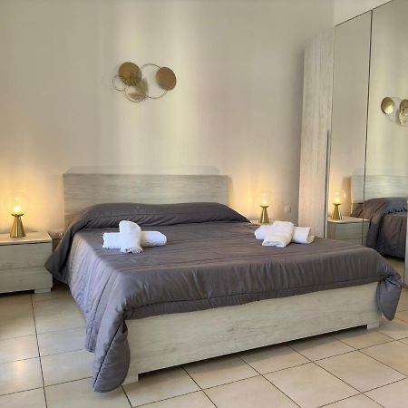 Cconforthotels Appartamento Crispi 巴里 外观 照片