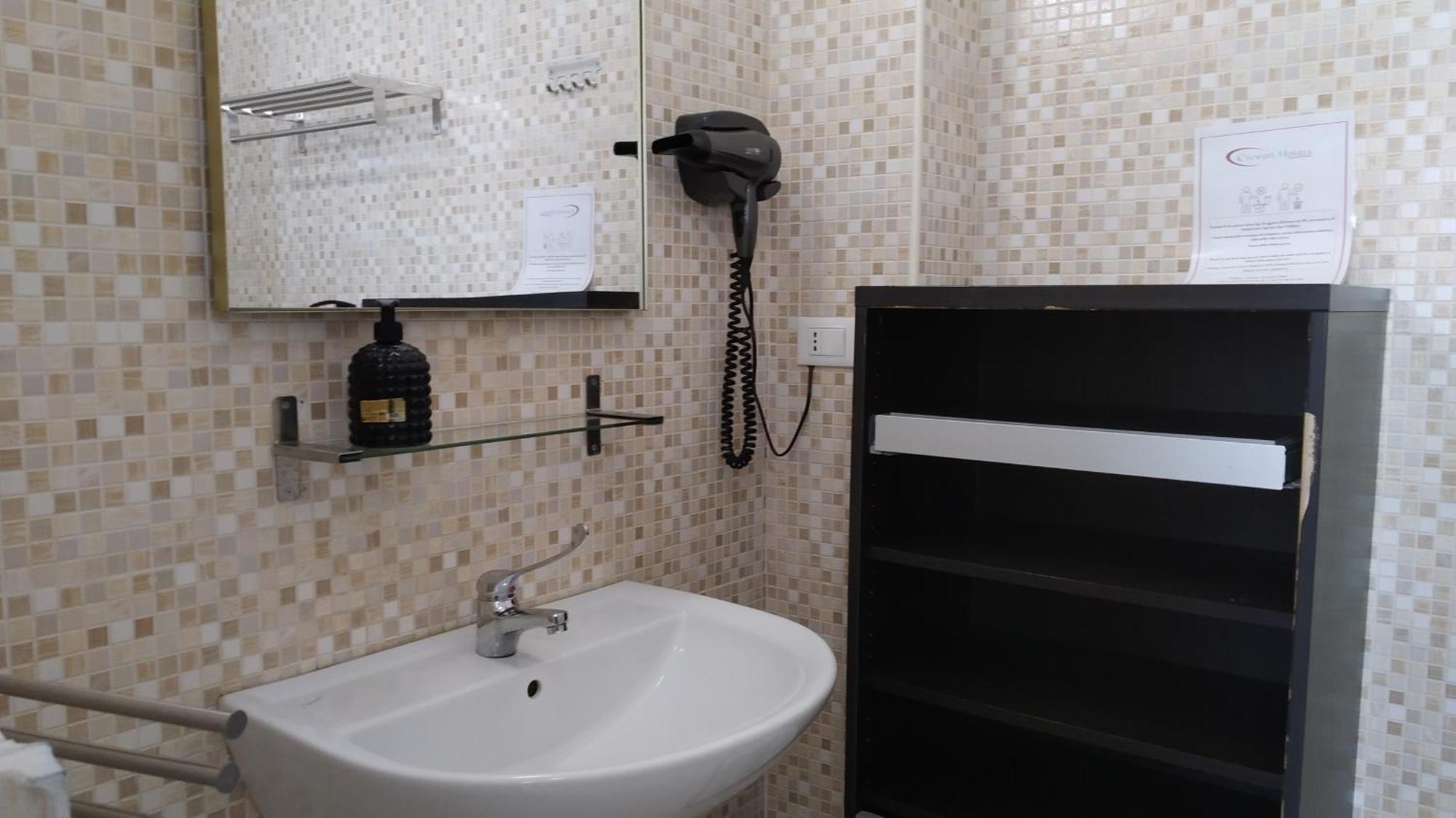 Cconforthotels Appartamento Crispi 巴里 外观 照片