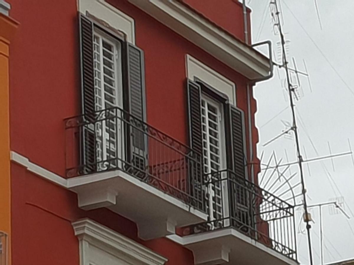 Cconforthotels Appartamento Crispi 巴里 外观 照片